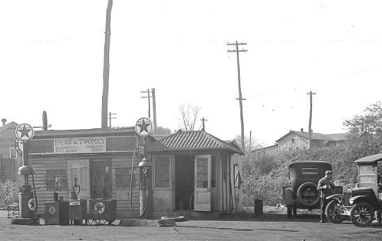 1910-Texaco-Gas-Station.jpg